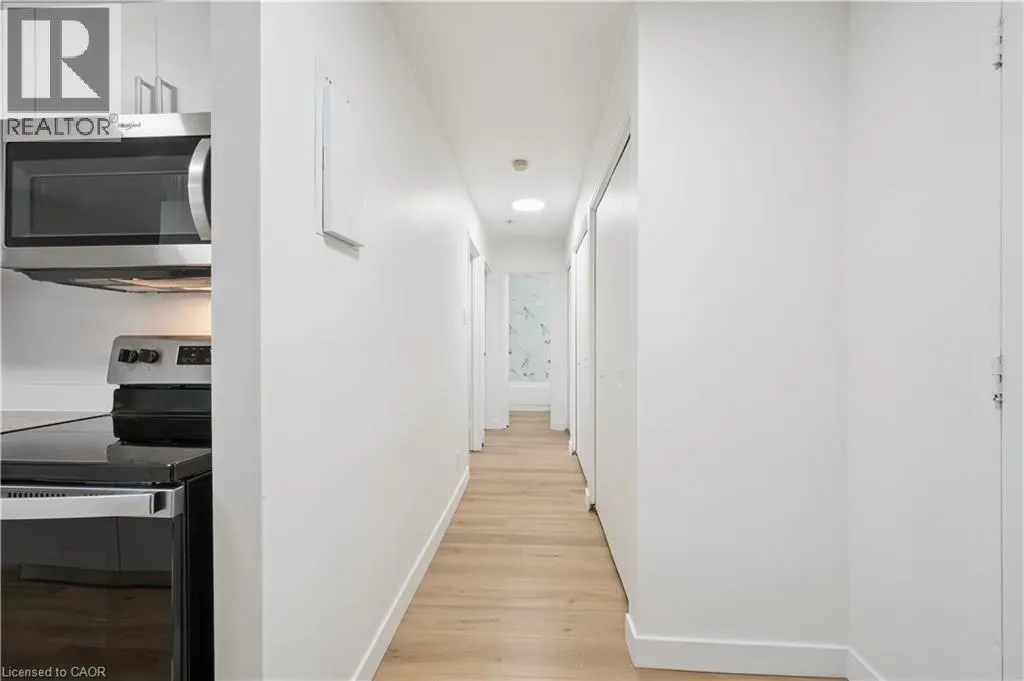 705 GLEN FORREST Boulevard Unit# 8, #8