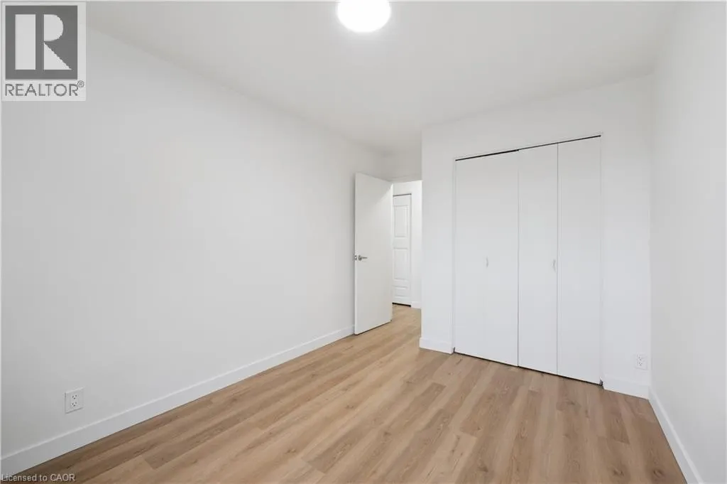 705 GLEN FORREST Boulevard Unit# 8, #8