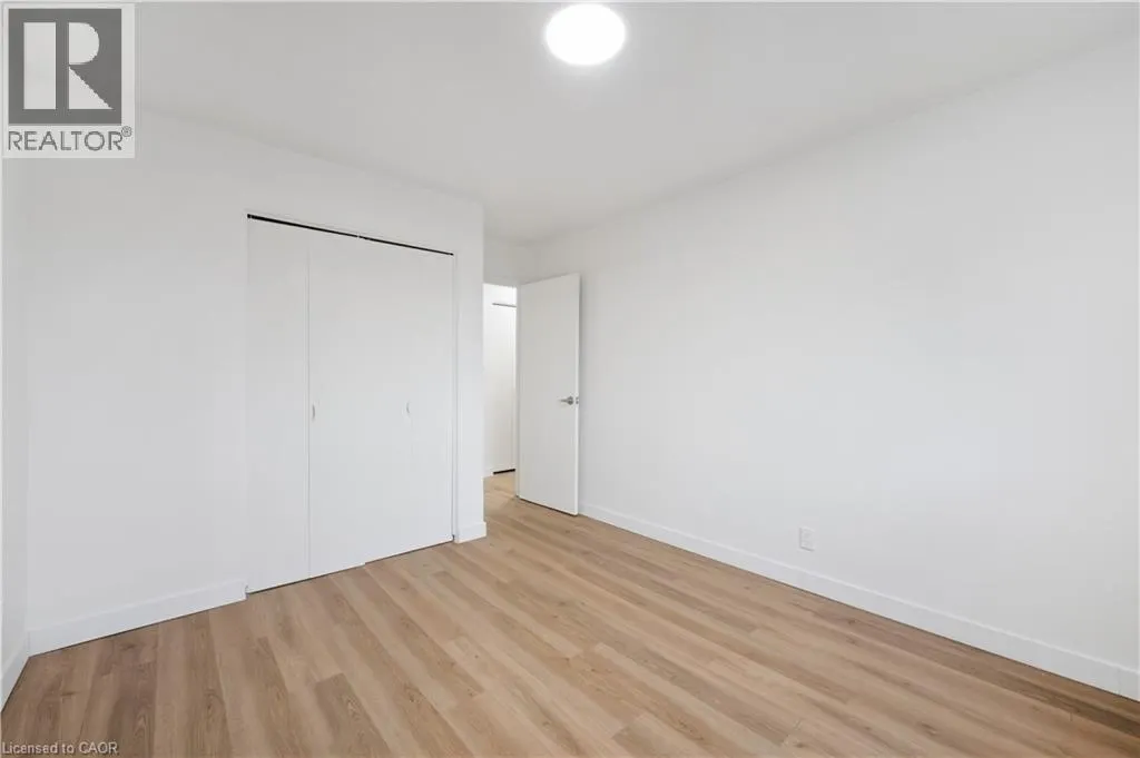 705 GLEN FORREST Boulevard Unit# 8, #8