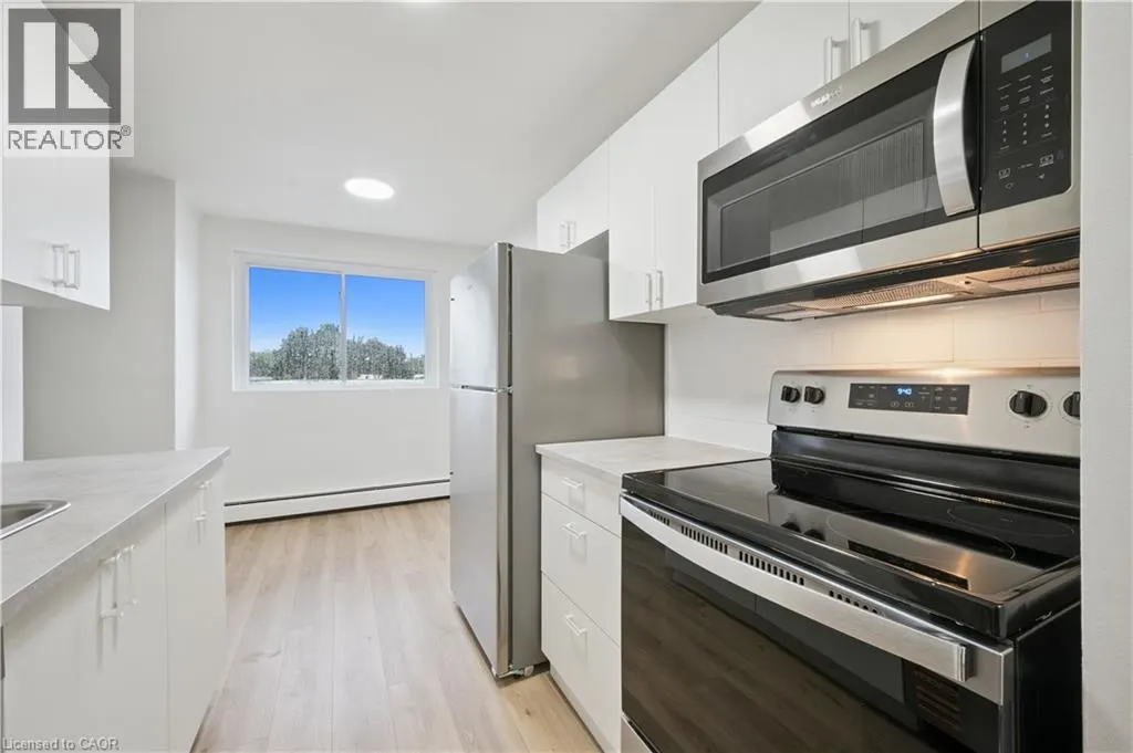 705 GLEN FORREST Boulevard Unit# 8, #8