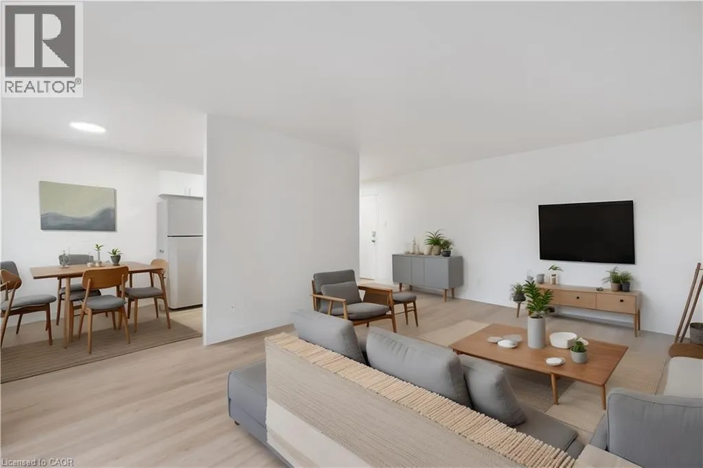 705 GLEN FORREST Boulevard Unit# 8, #8