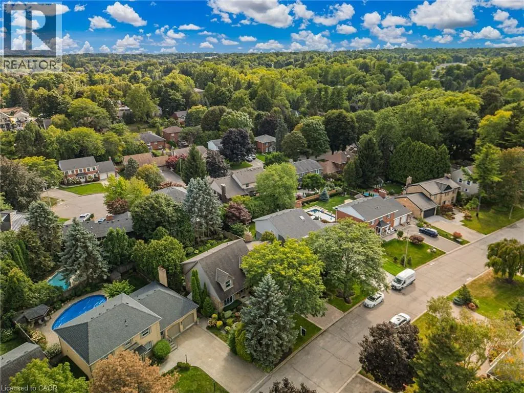 158 BROAD LEAF Crescent