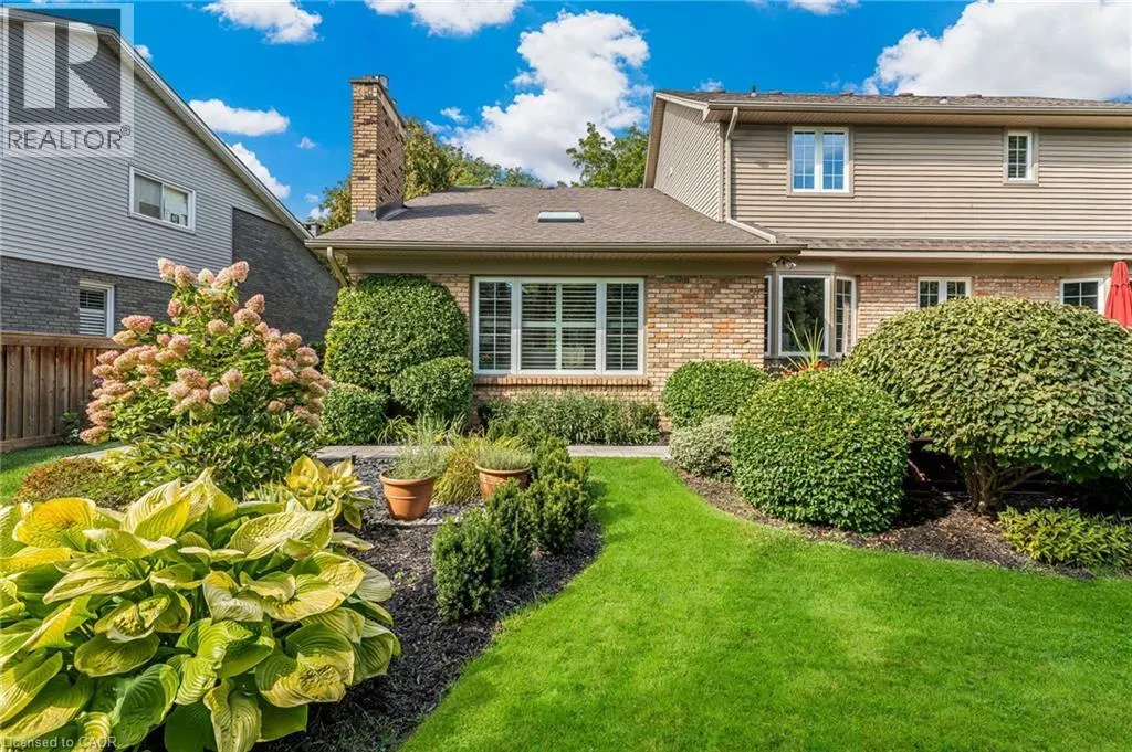 158 BROAD LEAF Crescent