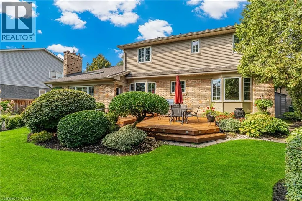 158 BROAD LEAF Crescent