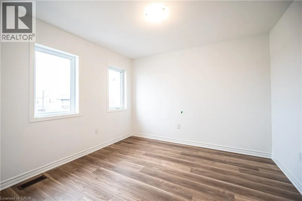 319 ROSENBERG Way