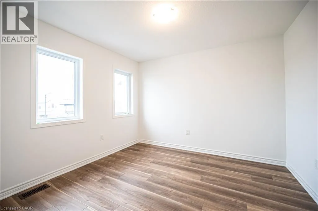 319 ROSENBERG Way