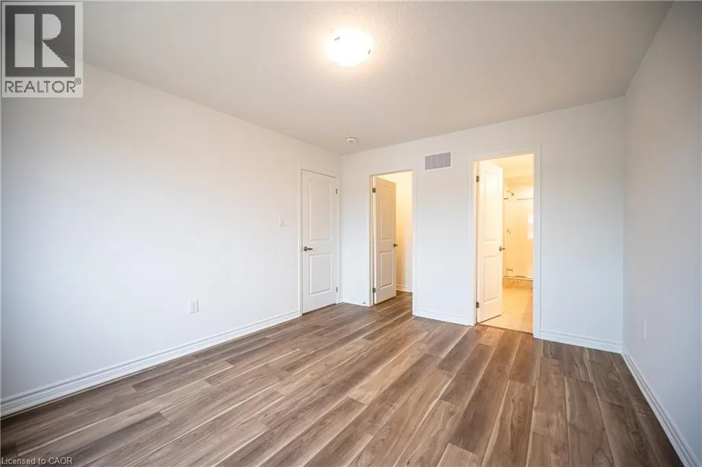 319 ROSENBERG Way