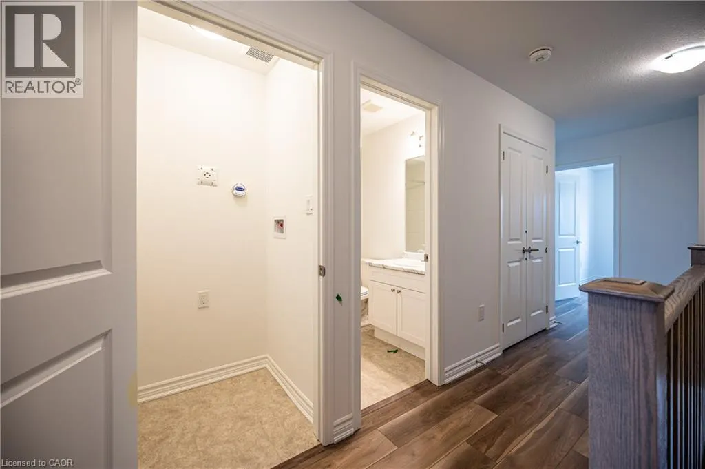 319 ROSENBERG Way