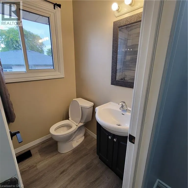 809 WALTER Street Unit# A, #A