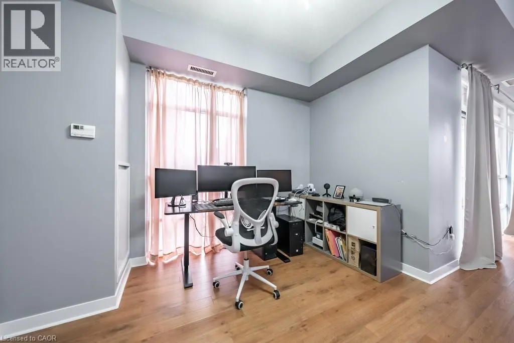 90 CHARLTON Avenue W Unit# 502, #502