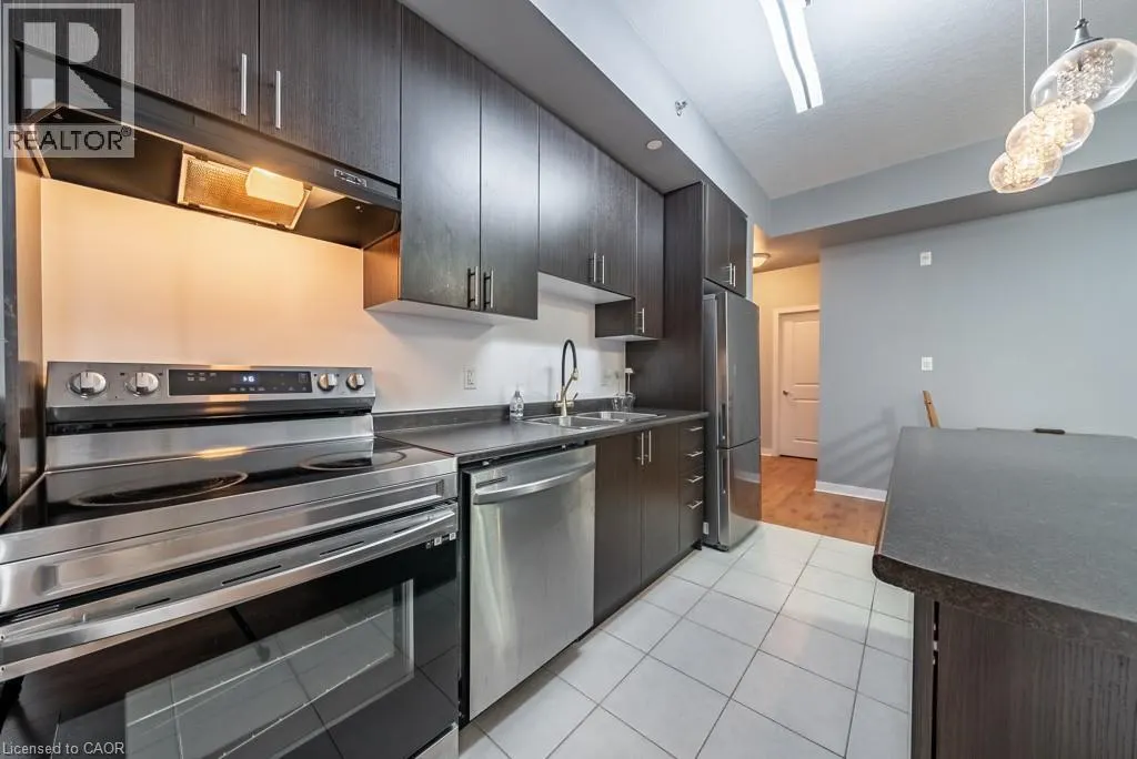 90 CHARLTON Avenue W Unit# 502, #502