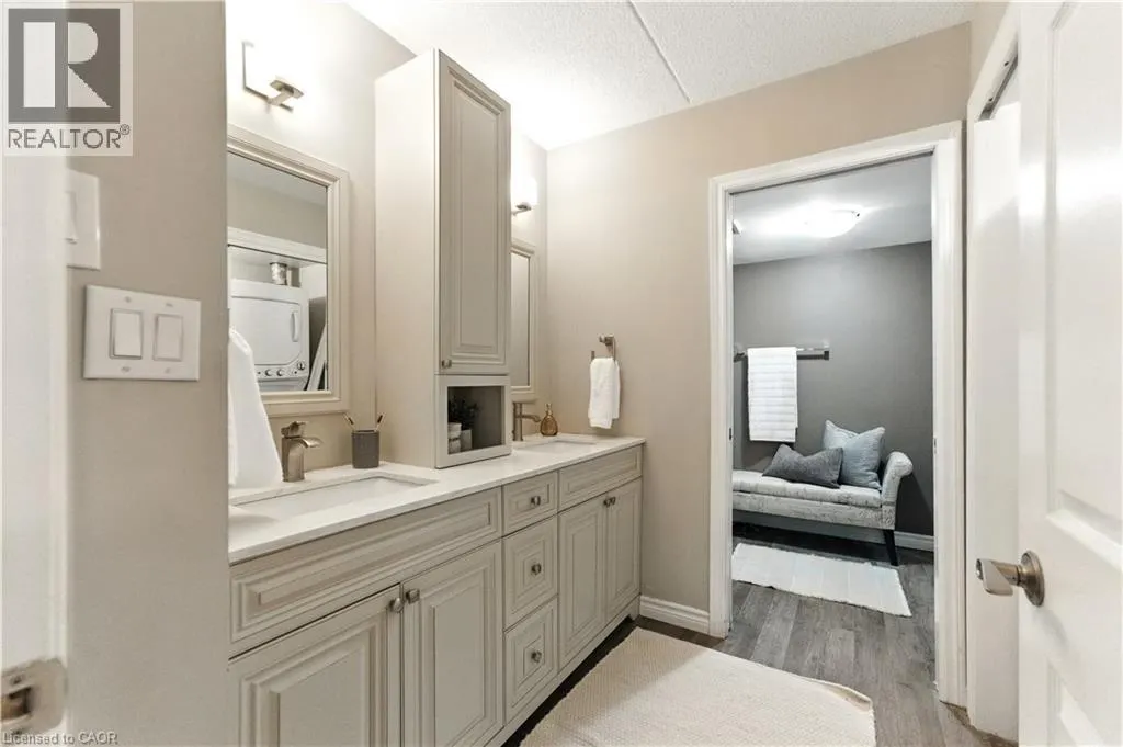 2030 CLEAVER Avenue Unit# 124, #124