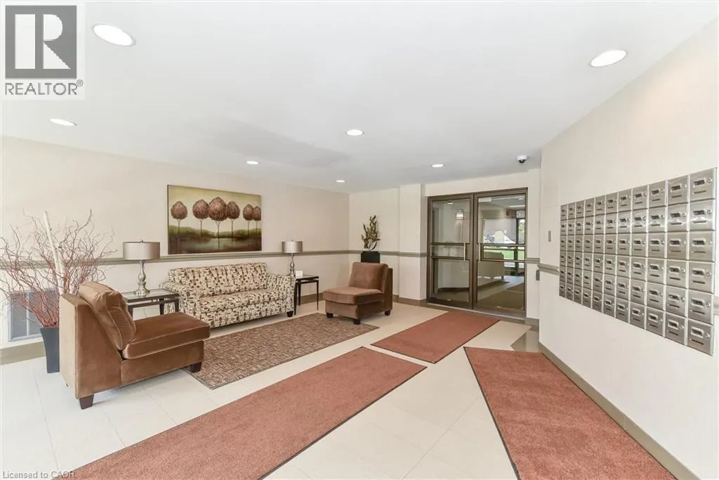 20 ELLEN Street E Unit# 610, #610