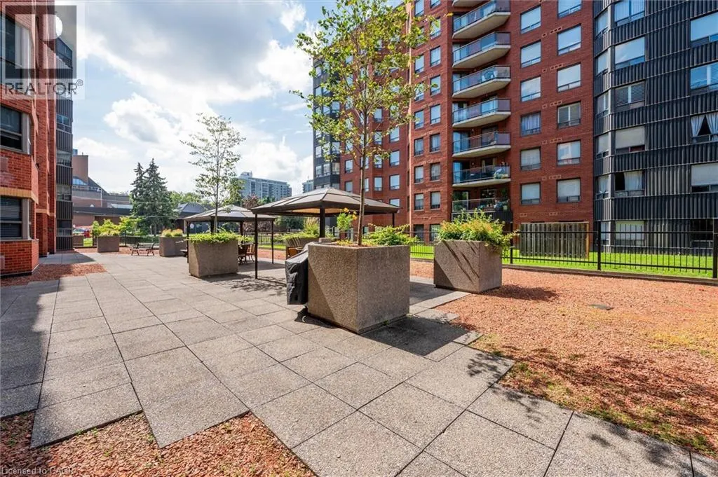 20 ELLEN Street E Unit# 610, #610