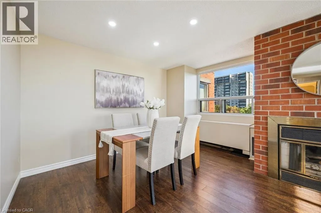 20 ELLEN Street E Unit# 610, #610