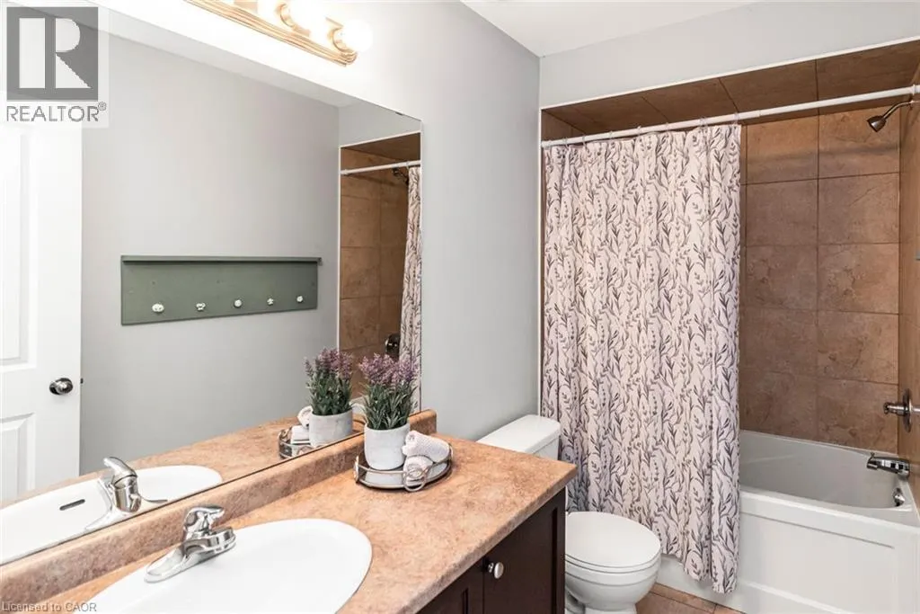 45 SEABREEZE Crescent Unit# 22, #22