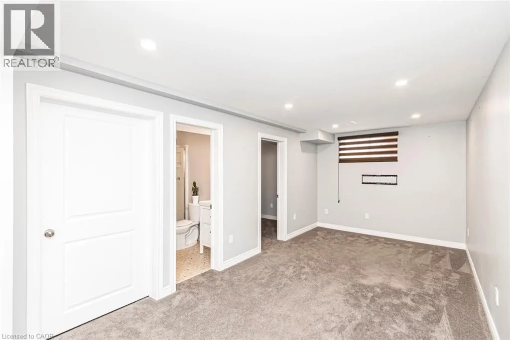 45 SEABREEZE Crescent Unit# 22, #22