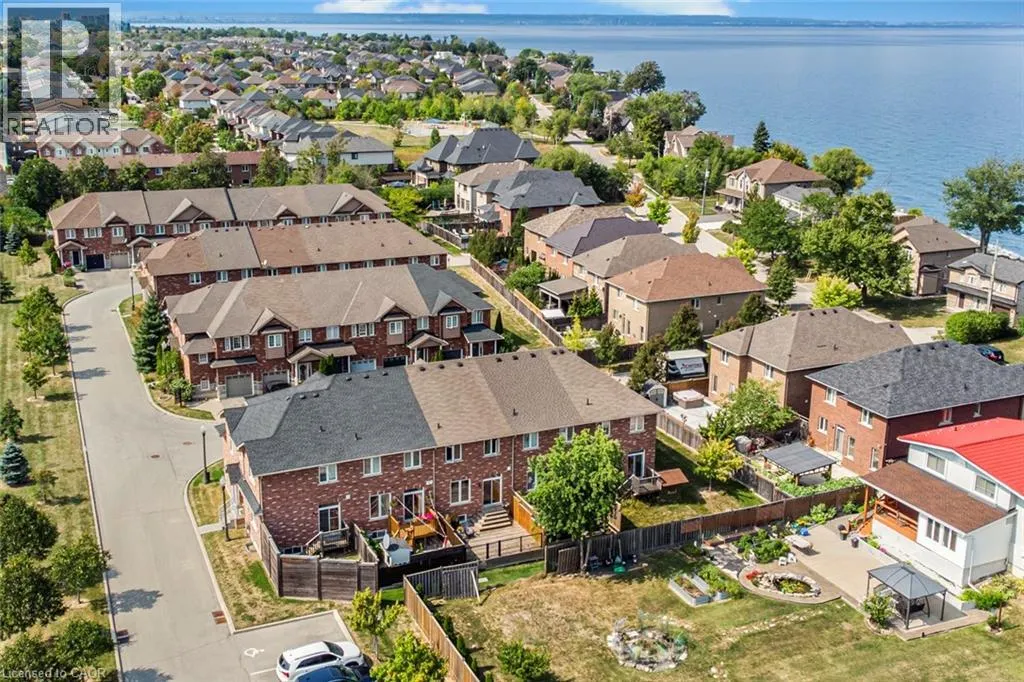 45 SEABREEZE Crescent Unit# 22, #22