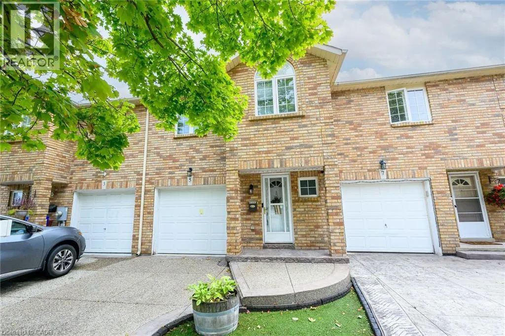 5 VULCAN Court