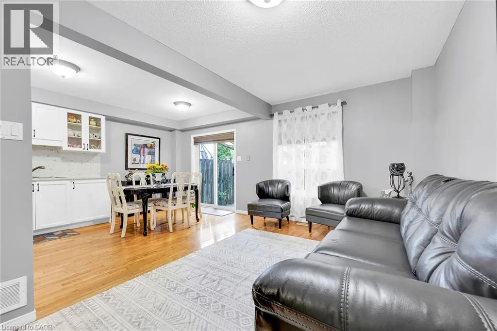 5 VULCAN Court