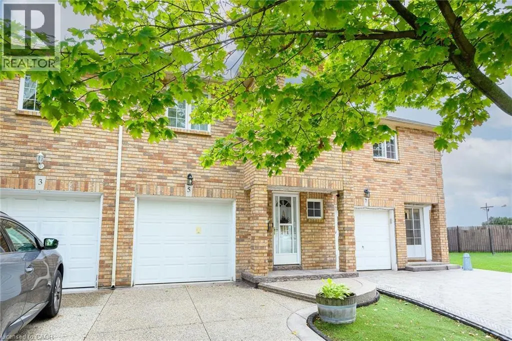 5 VULCAN Court
