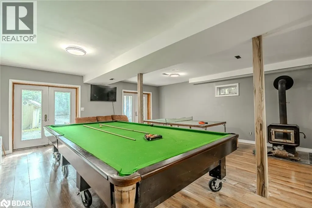 4 CLOVER Court