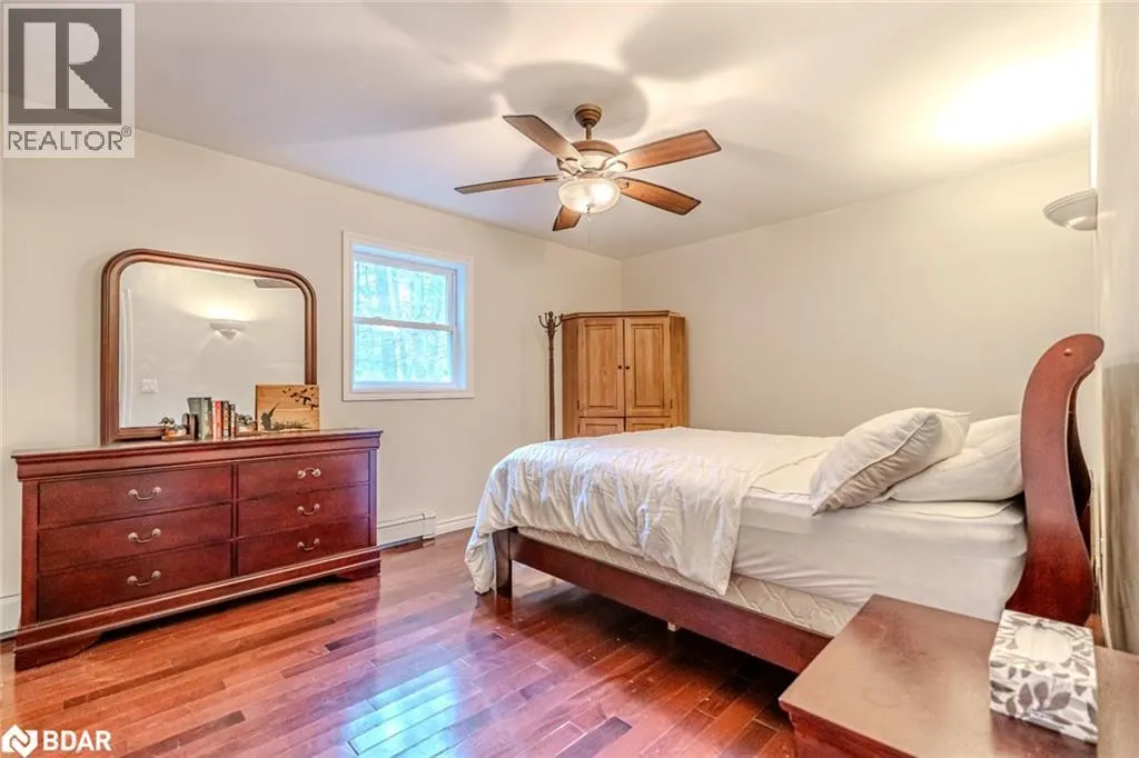 4 CLOVER Court