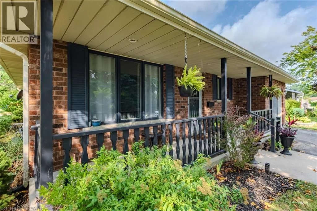 57 THOMPSON Drive