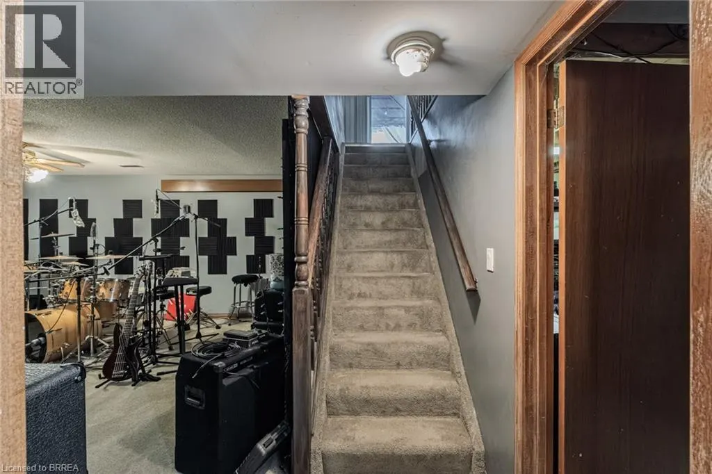 57 THOMPSON Drive