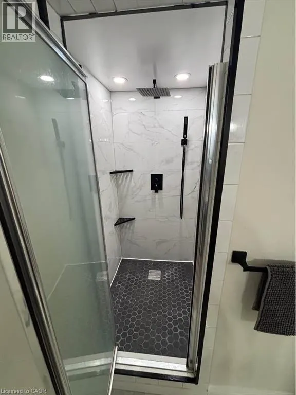 4 BANKFIELD Crescent Unit# 2, #2
