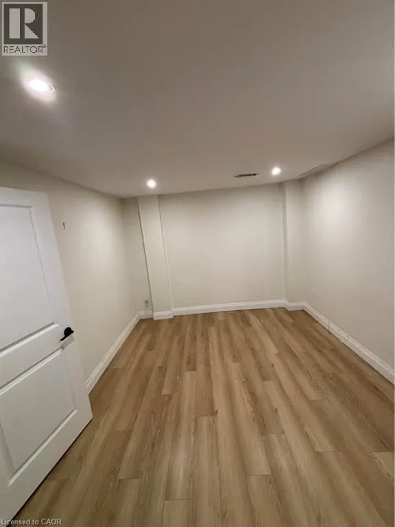 4 BANKFIELD Crescent Unit# 2, #2