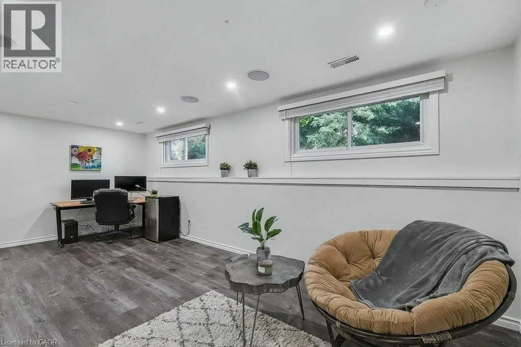 120 DEVONGLEN Drive