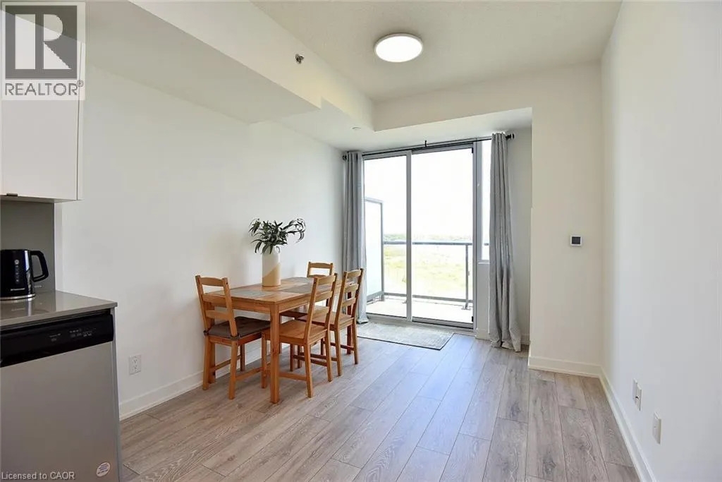 3200 DAKOTA Common Unit# B1006, #B1006