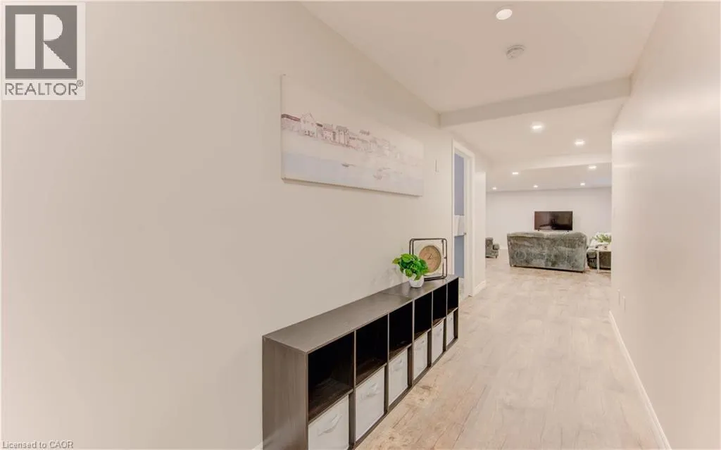 27 OLIVEWOOD Way