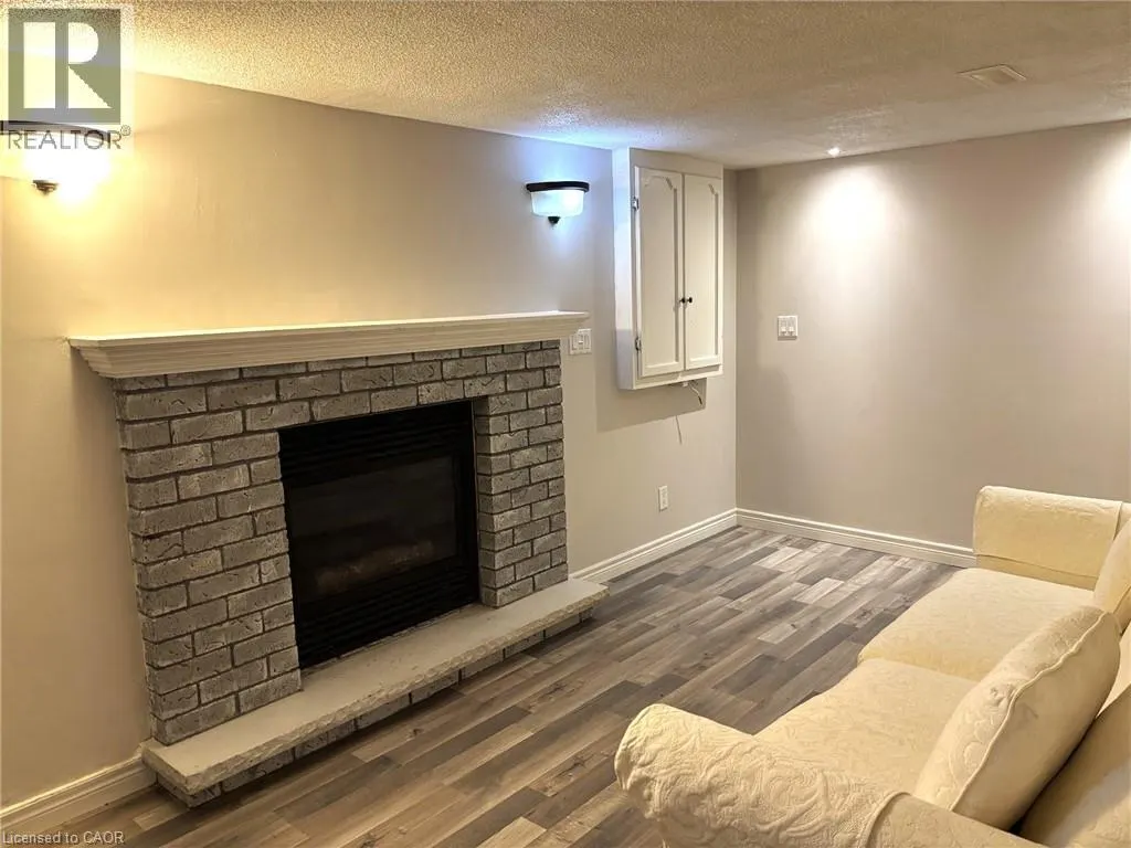 32 BIRCHPARK Drive Unit# 2, #2