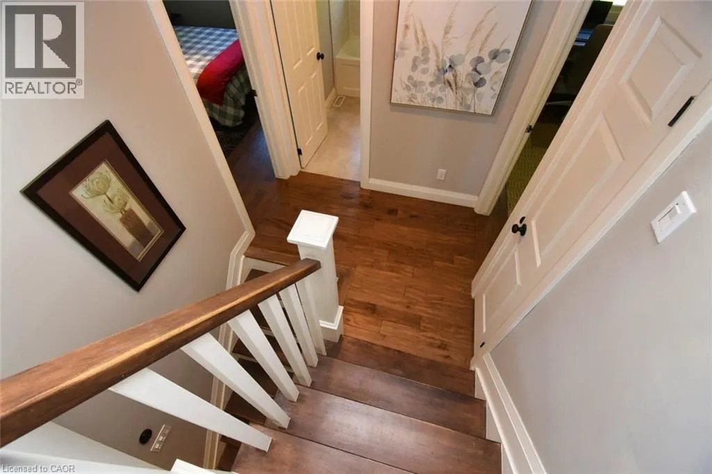 3224 TWIN OAKS Crescent