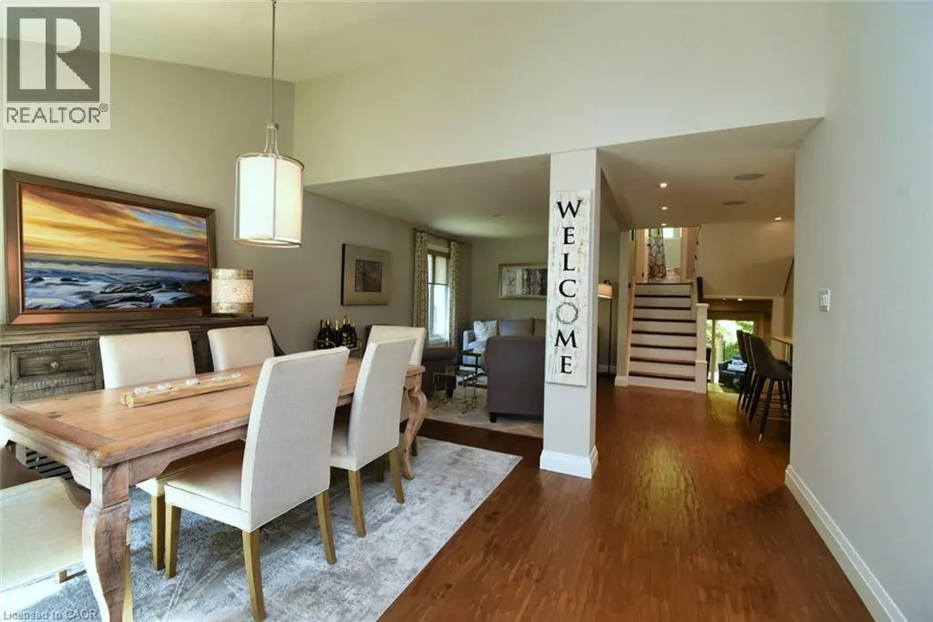 3224 TWIN OAKS Crescent