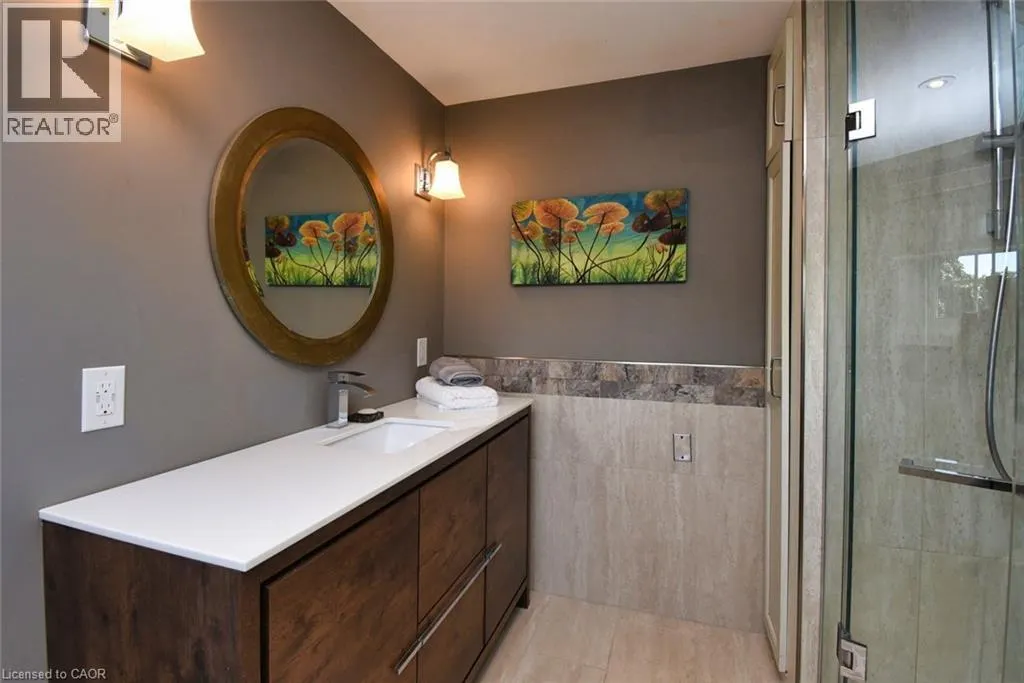 3224 TWIN OAKS Crescent
