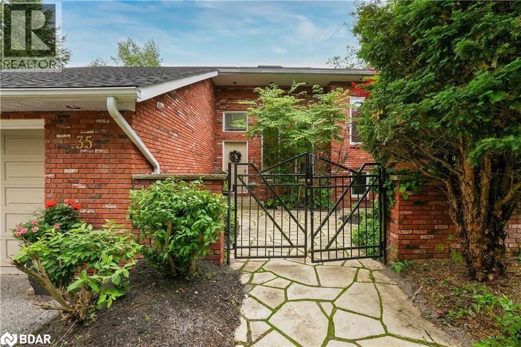 35 JODIES Lane