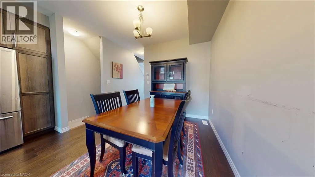 94 ROBERT PEEL Road Unit# UPPER, #UPPER