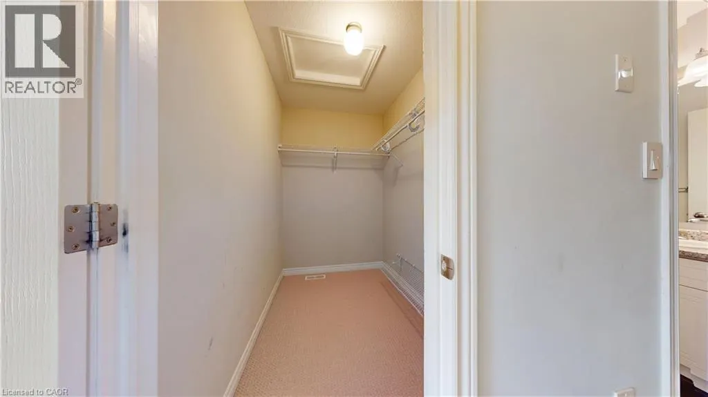 94 ROBERT PEEL Road Unit# UPPER, #UPPER