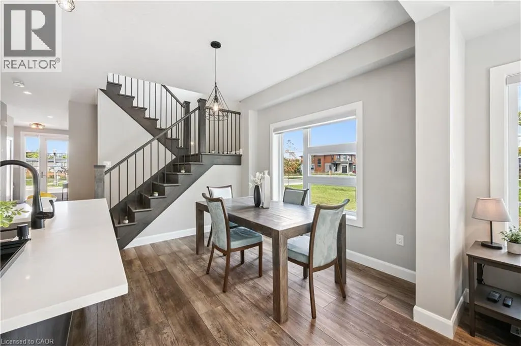 884 ROBERT FERRIE Drive