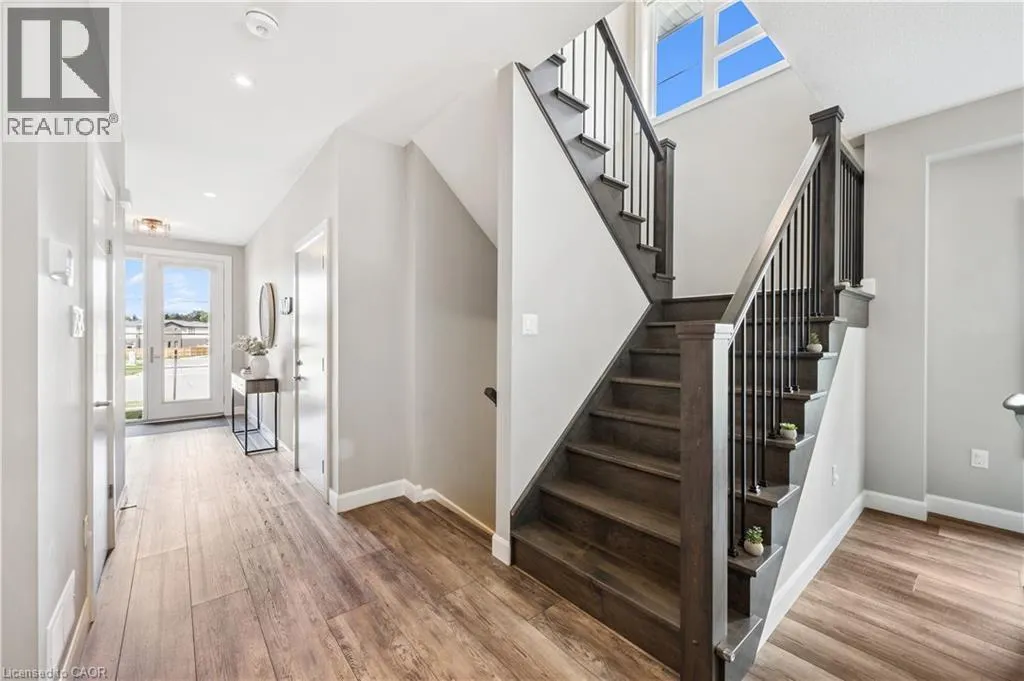 884 ROBERT FERRIE Drive