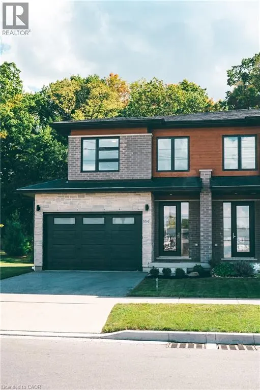 884 ROBERT FERRIE Drive