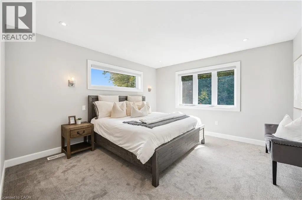 884 ROBERT FERRIE Drive