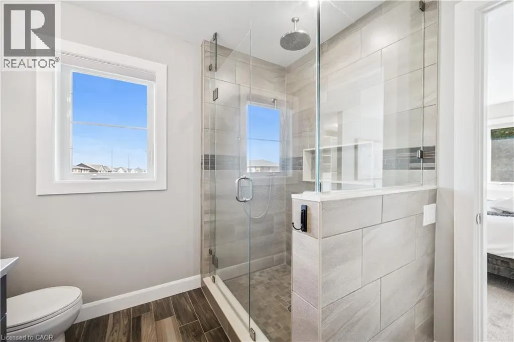 884 ROBERT FERRIE Drive