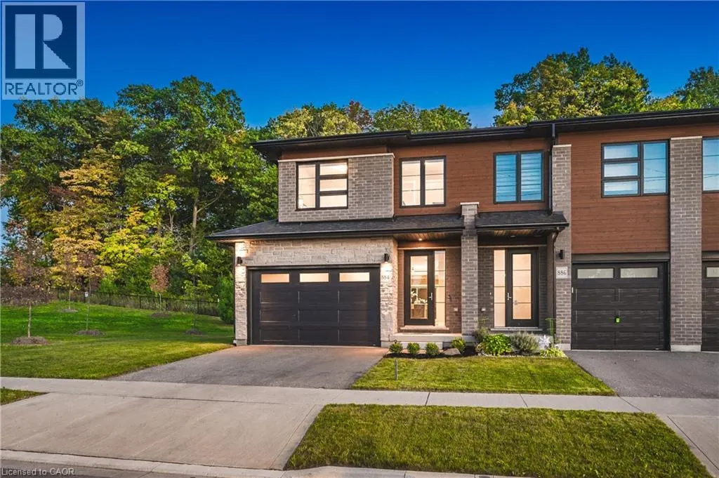 884 ROBERT FERRIE Drive