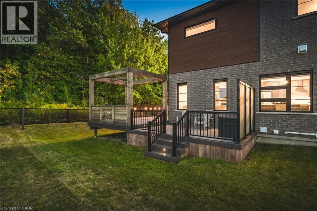 884 ROBERT FERRIE Drive