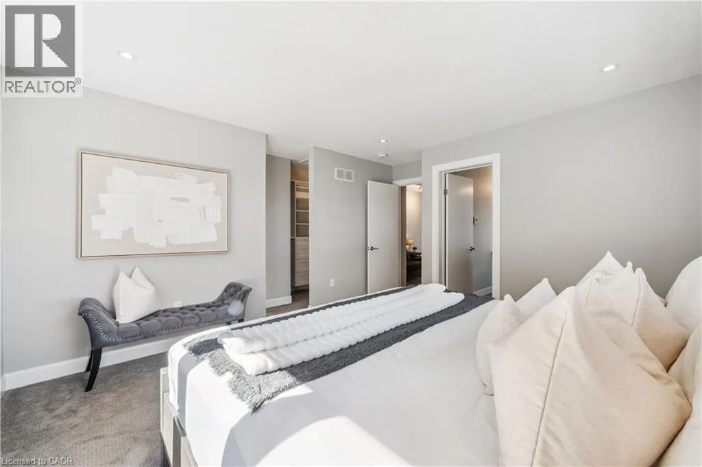 884 ROBERT FERRIE Drive