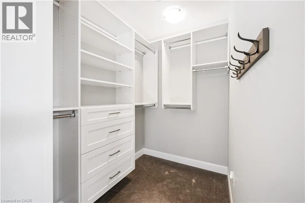 884 ROBERT FERRIE Drive